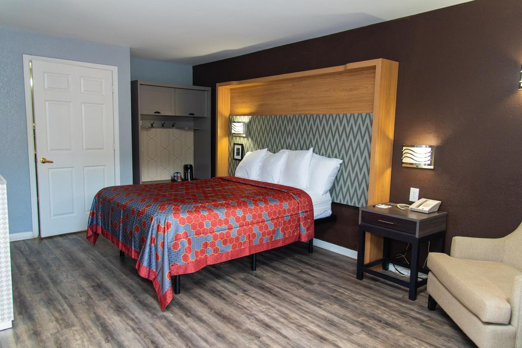 Columbus Inn And Suites Eksteriør billede